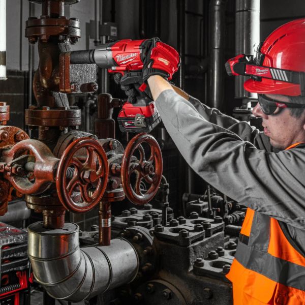 LLAVE DE IMPACTO DE ALTO PAR M18 FUEL™